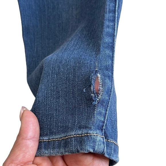 Torrid Womens Bombshell Skinny Premium Stretch High Rise Destructed Jean Size 18 - Picture 12 of 12